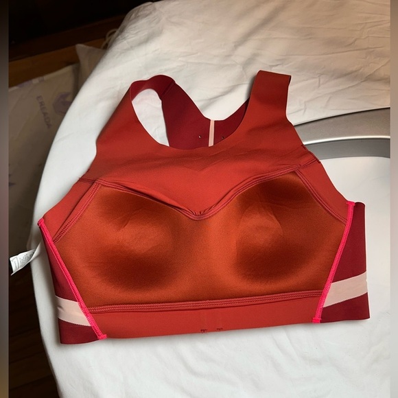 Brooks Red Sports Bra - Picture 12 of 16